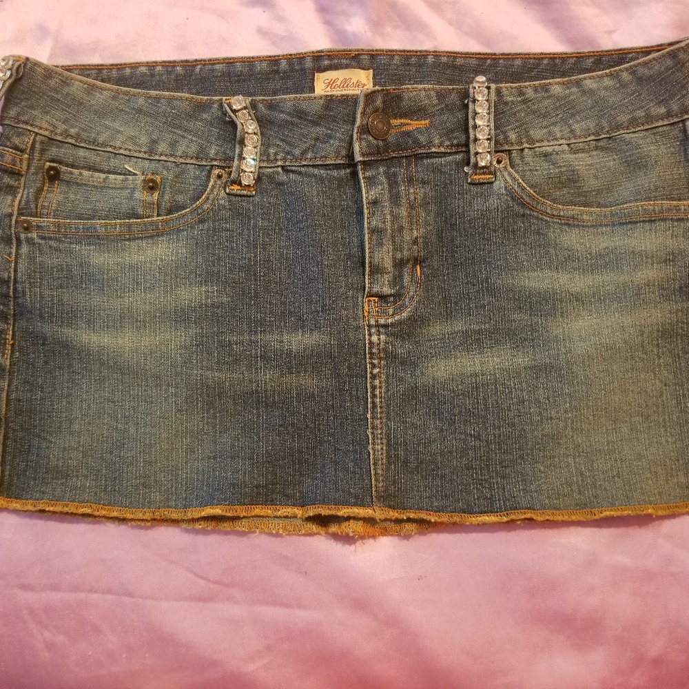 hollister  pacifimerchants measure 18x12 long